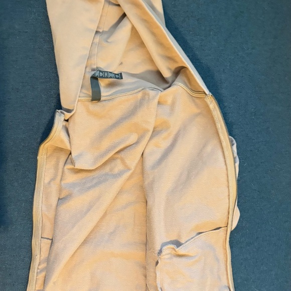 Vuori Laguna Hoodie Zip Up Womens- Large - Dusty Pink - Picture 9 of 11